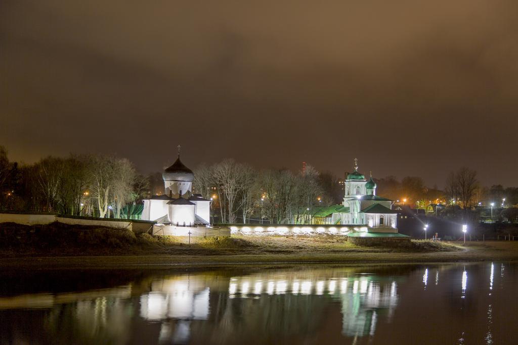 U Pokrovki Guest House Pskov Exterior photo